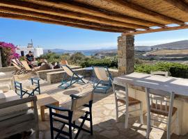 villa ZEUS - PARIKIA - PAROS - GRECE, hotel in Krotiri