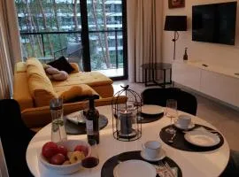 Apartament de Luxe by Maria Kolobrzeg - Shellter