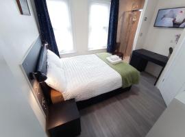 The Maple Studio - Self contained one bed studio flat，牛津的飯店
