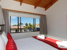 Unit 2 Kaiteri Apartments and Holiday Homes: Kaiteriteri şehrinde bir tatil evi