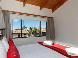 Unit 2 Kaiteri Apartments and Holiday Homes