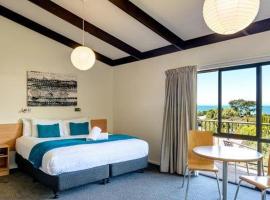 Unit 6 Kaiteri Apartments and Holiday Homes, hotel with parking in Kaiteriteri