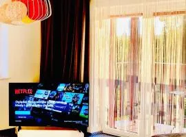 LAS SŁUPSKI PREMIUM BUSINESS APARTAMENT NR 7 Wifi Netflix Smart TV50 two bedrooms two extra large double beds up to 6 people full pleasure quality stay