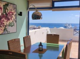 Playa Blanca Center Ocean View Apartment