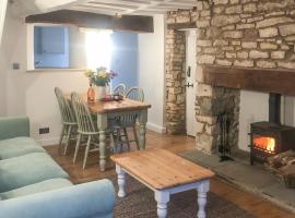 The Street Cottage, hotel with parking in Uley