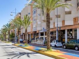 Studio Apartment Santana Habaneras - 05 at Beach with Garage, Pool and Lift, hotel in Torrevieja