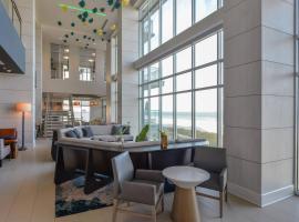 Residence Inn by Marriott Myrtle Beach Oceanfront, מלון במירטל ביץ'