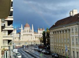 Parliament View Apartment, hotel a prop de Estació de metro de Batthyány tér, a Budapest