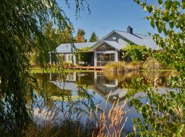 Matuka Lodge, cabin in Twizel