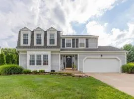 Stunning Vacation Home /Private Theatre/Fire pit