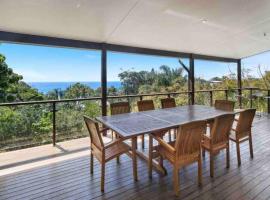 Treetops on Tramican - Ocean View - sleeps 10, sumarhús í Point Lookout