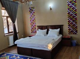 Darvozai Samarkand guest house: Semerkant şehrinde bir kiralık tatil yeri