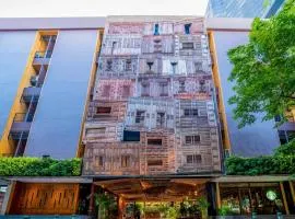 515 VICTORY Hotel