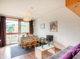 Apartment Lunik Orion-22 by Interhome, hotel amb piscina a Le Corbier