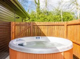 Birch Lodge 20 with Hot Tub