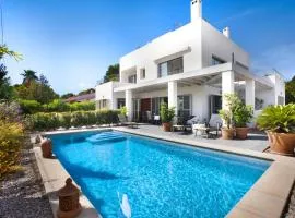 Villa Toya