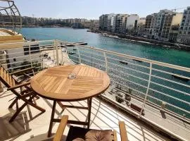 Seaview 2 Bedroom Ap. in Spinola