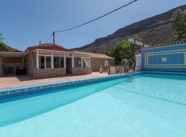 3BR Country Home - Private Pool & Terrace, stuga i San Bartolomé