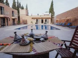 Villa et bungalows chez Kousmat