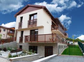 Fürjes Villa Apartmanház, hotel sa Balatonfüred