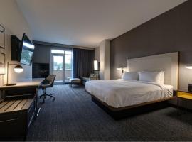 Courtyard by Marriott Iowa City University Heights: Iowa City şehrinde bir otel