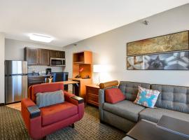 TownePlace Suites Sioux Falls، فندق مع موقف سيارات في شلالات سيوكس