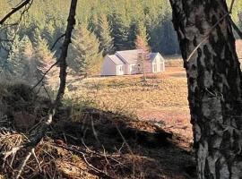 Remote Wilderness - sleeps 4 to 6, budgethotell i Halkirk