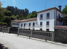 Casa Pontevella, hotel con estacionamiento en Amés