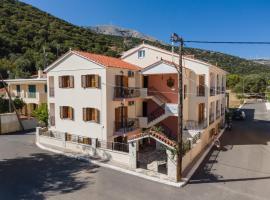 Alexatos Studios & Apartments, hotel romántico en Agia Efimia