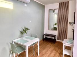 La Casina Verde - Appartamento Mansardato, hotel malapit sa Stazione Livorno Centrale, Livorno