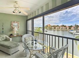 Punta Gorda Waterfront Condo with Community Pool!, appartement in Burnt Store Marina