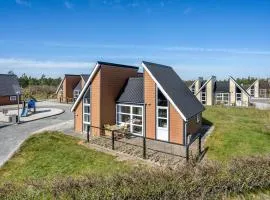 Gorgeous Home In Hadsund With Kitchen