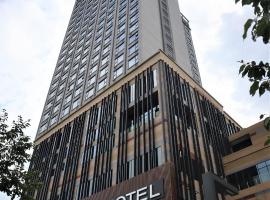 KSL ESPLANADE HOTEL with HOT SPRING、クランのホテル