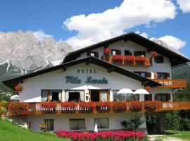 Hotel Villa Nevada, hotel sa Cortina dʼAmpezzo