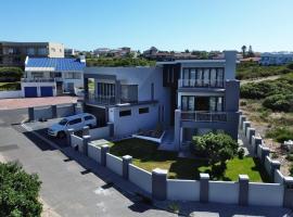 La Louwrens Bay Villa, villa en De Kelders