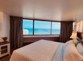 Waikiki High-rise sea view free parking, hotel em Honolulu