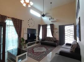 Homestay Miera-Malay only, cottage in Kampong Alor Gajah