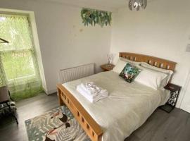 Woodlands Bellevue Bed & Breakfast, hotel em New Quay