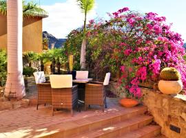 VILLA DE LUXE 5***** golf - piscine chauffée - home cinéma - billard, ξενοδοχείο σε Mogan