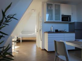 Haus Semmi, hotel v destinaci Fürstenfeld