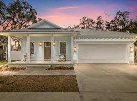 Brand New Entire Home close to beach, hotel di St. Augustine