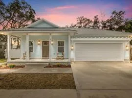 Brand New Entire Home close to beach