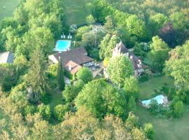 Le Neuf Golf du Bouysset, hotel v destinaci Saint-Martin-le-Redon