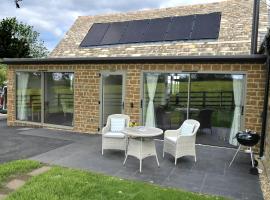 The Tack Room at Castle Chase Ayston, holiday rental in Ridlington