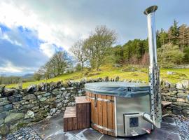 Coed Mawr, hotel with jacuzzis in Betws-y-coed