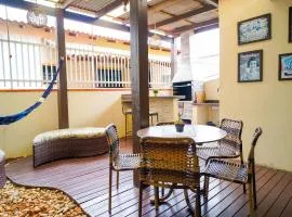 Ótima casa apenas 50metros da praia - em Balneário Piçarras
