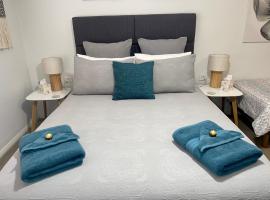 Emu Retreat B&B, pet-friendly hotel in Tailem Bend