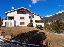 Tgamutsch (461 Tä), Hotel in Lenzerheide/Lai
