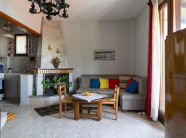 Cozy Pelion house-on the main road of Mouresi, hotel din Mouresi