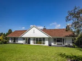 Grand Lodge - Ohakune Holiday Home